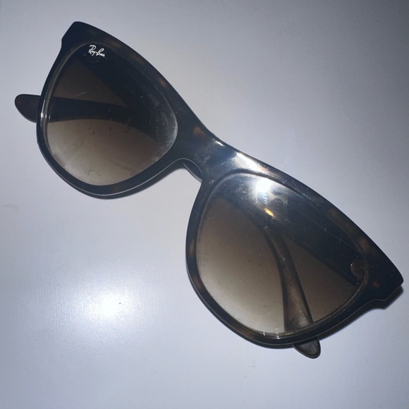 Classic Ray Bans - Picture 2 of 3